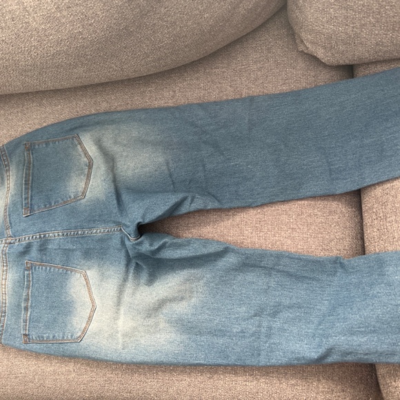Cut up jeans - Picture 4 of 4